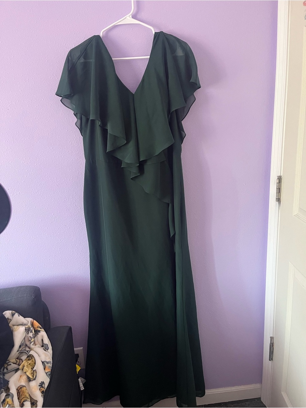 JJs House Dark Green Ruffle V-Neck  slit prom/ wedding dress